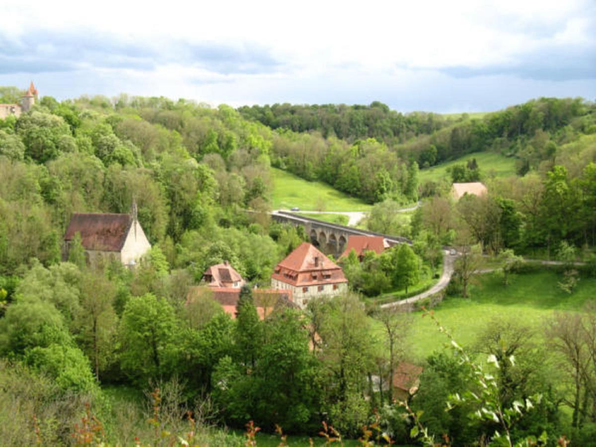 Herrnmuehle - Pension & Ferienwohnungen 罗滕堡 外观 照片